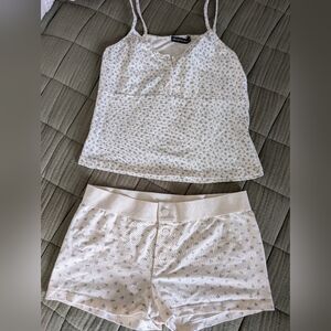 NWT Brandy Melville Floral Pajama Set